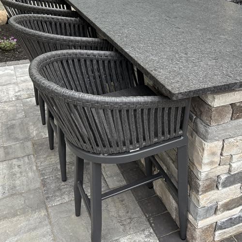 PURPLE LEAF Outdoor Bar Height Stools Set of 2 Patio Metal Modern Wicker Bar Chairs Woven Aluminum Barstools with Back and Cushions for Balcony Garden Indoor Kitchen Poolside Gray
